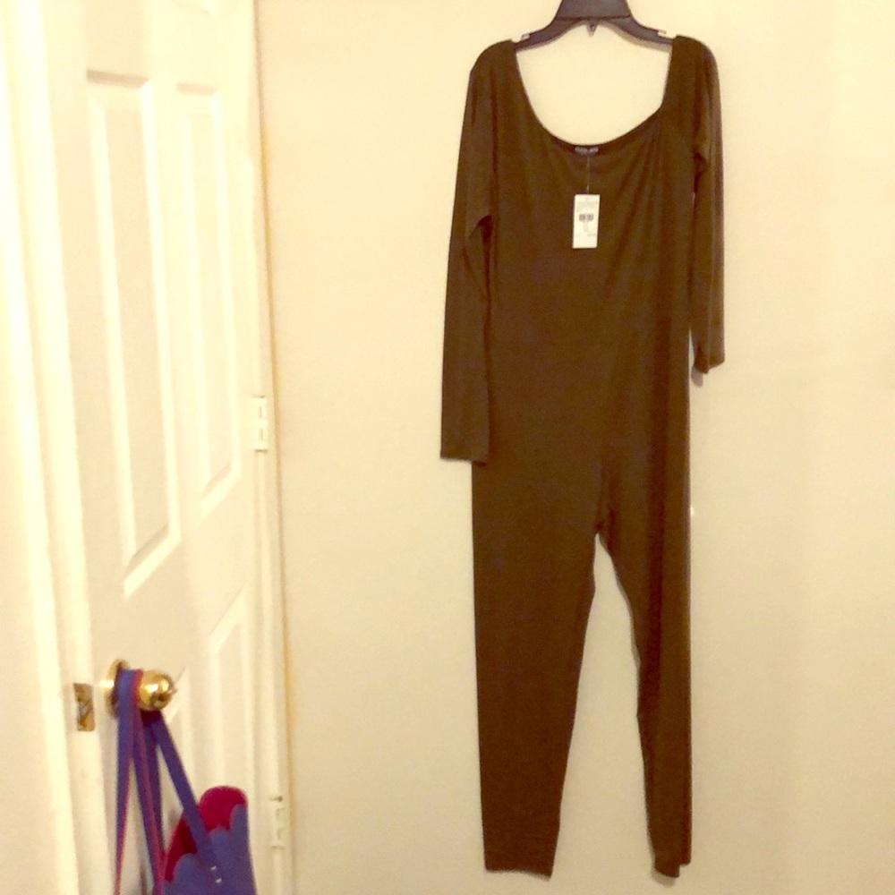 Fashion nova Off the shoulder Olive green jumpsuit